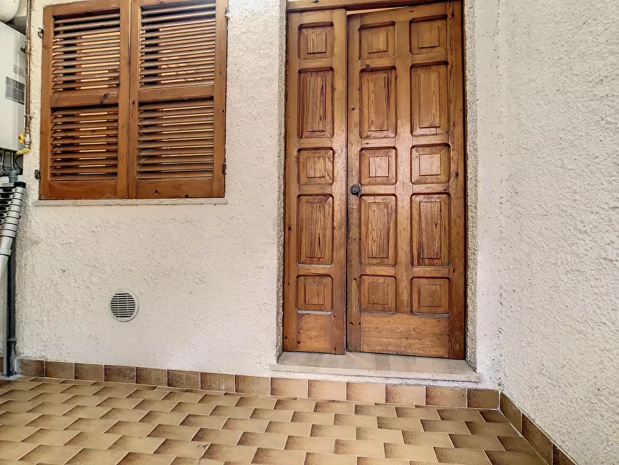 Immagine 22 di Appartamento in vendita  a Collecorvino