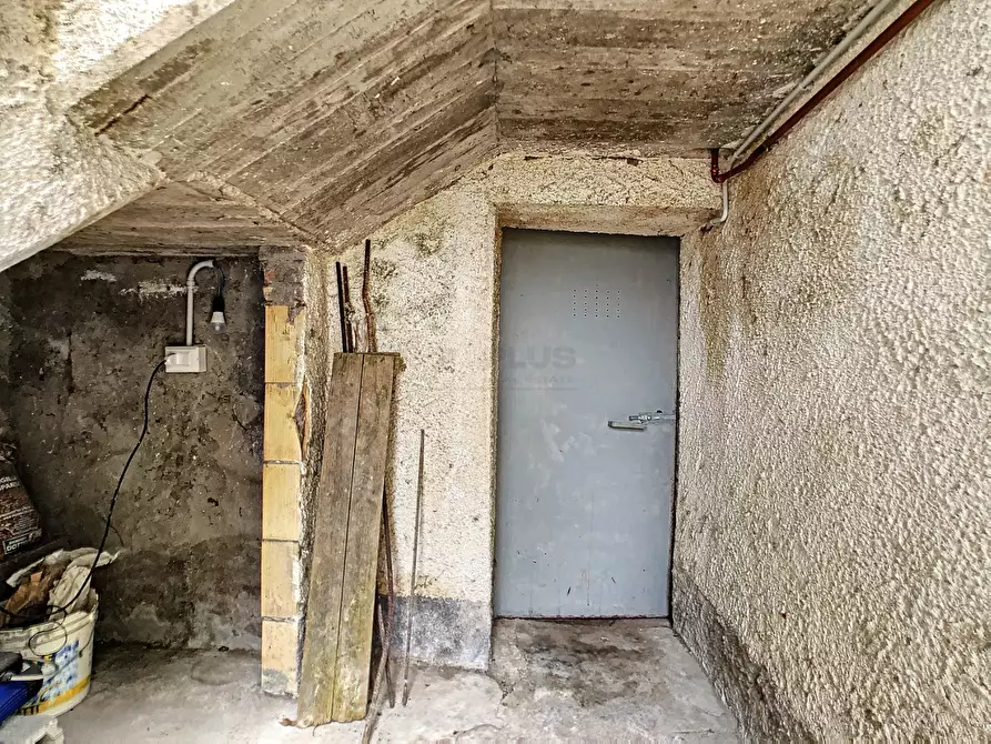 Immagine 30 di Appartamento in vendita  a Collecorvino