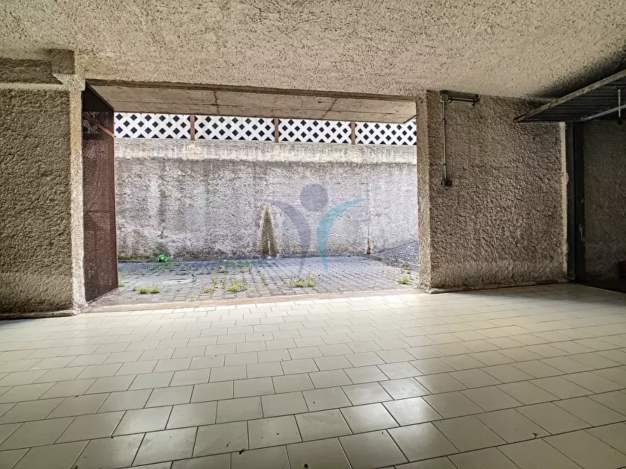 Immagine 15 di Box auto in vendita  a Montesilvano