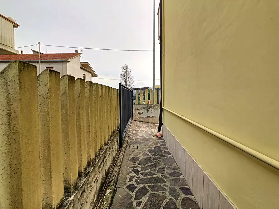 Immagine 27 di Appartamento in vendita  a Moscufo