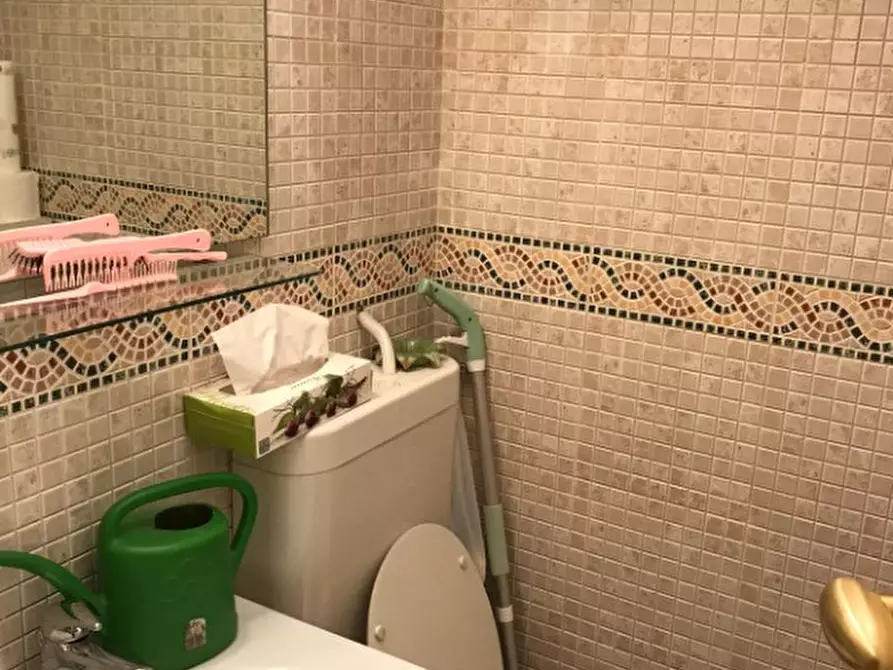 Immagine 6 di Negozio in vendita  in Viale Regina Margherita, 47 a Pescara