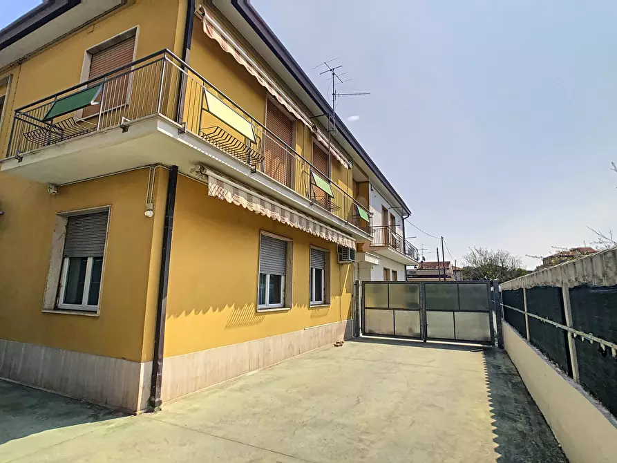 Immagine 21 di Appartamento in vendita  a Pescara