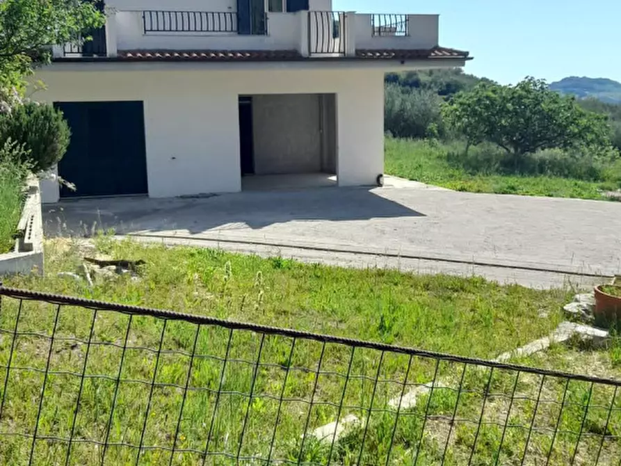 Immagine 6 di Appartamento in affitto  a Farindola