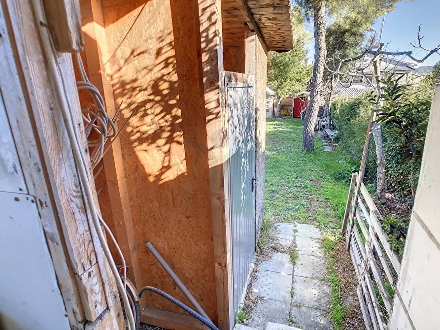 Immagine 5 di Capannone industriale in affitto  a Spoltore