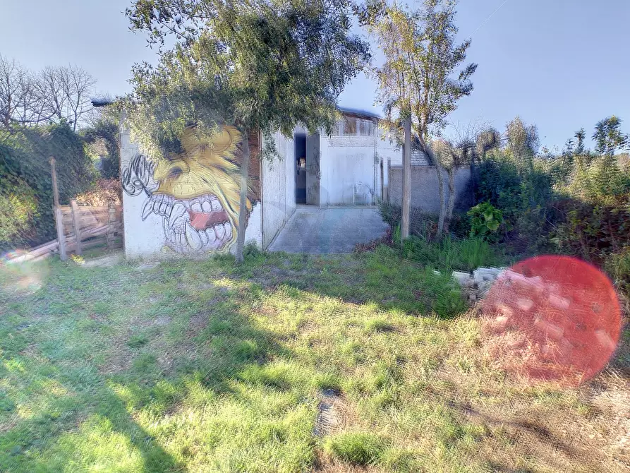 Immagine 7 di Capannone industriale in affitto  a Spoltore