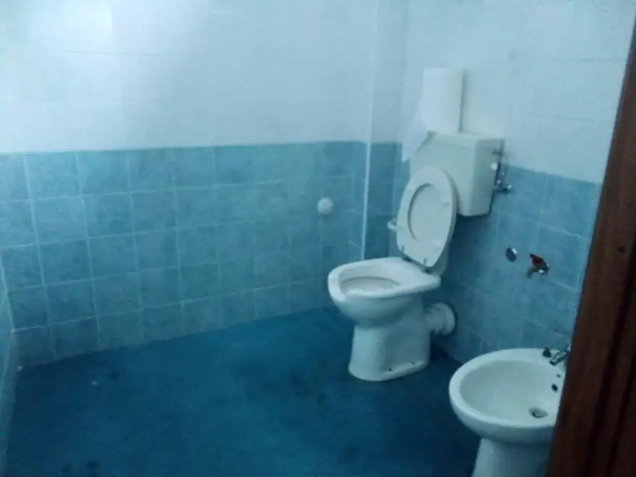 Immagine 2 di Laboratorio in affitto  in Via Cavallotti, 8 a Montesilvano