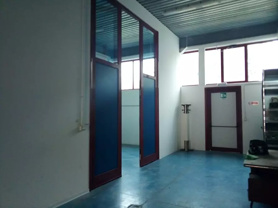 Immagine 11 di Laboratorio in affitto  in Via Cavallotti, 8 a Montesilvano