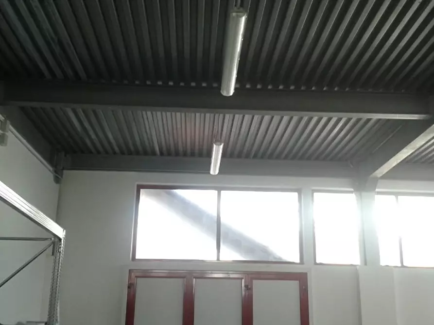 Immagine 7 di Magazzino in affitto  in Via Cavallotti a Montesilvano