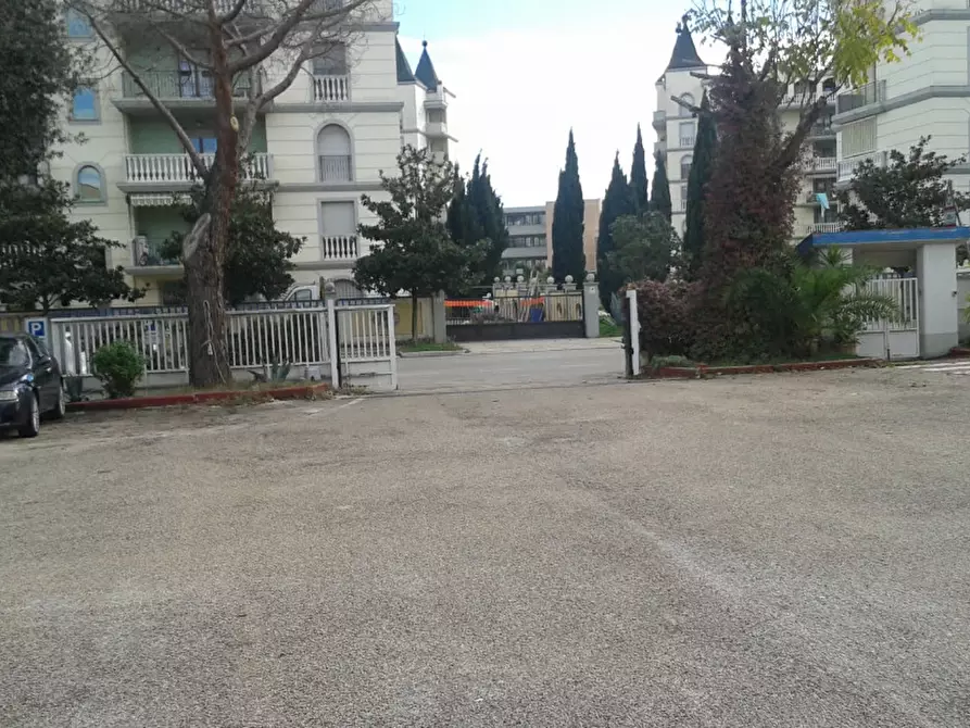 Immagine 17 di Magazzino in affitto  in Via Cavallotti a Montesilvano