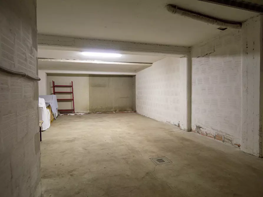 Immagine 6 di Box auto in vendita  in Via Padre Marella, 3 a Pianoro