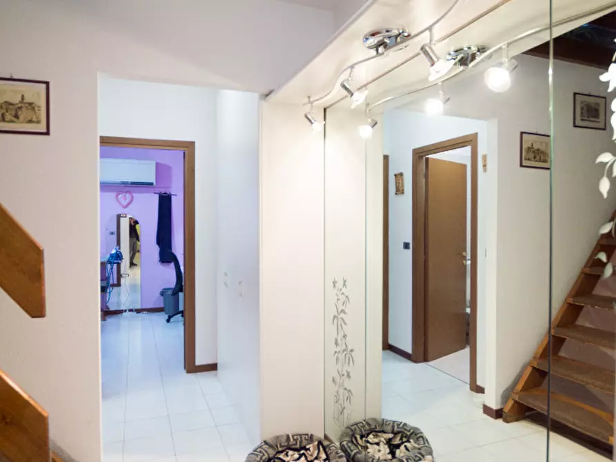 Immagine 12 di Villa in vendita  in Via del Bosco, 85 a Pianoro