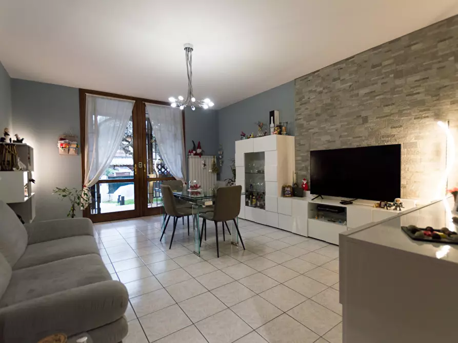 Immagine 1 di Villa in vendita  in Via del Bosco, 85 a Pianoro