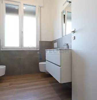 Foto annuncio 24