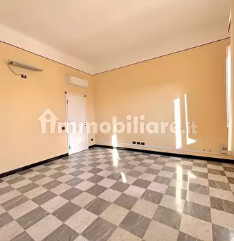 Foto annuncio 24