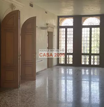 Foto annuncio 24