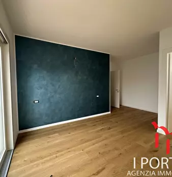 Foto annuncio 24