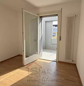 Foto annuncio 24