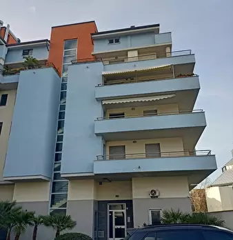 Foto annuncio 2