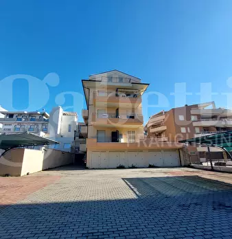 Foto annuncio 24