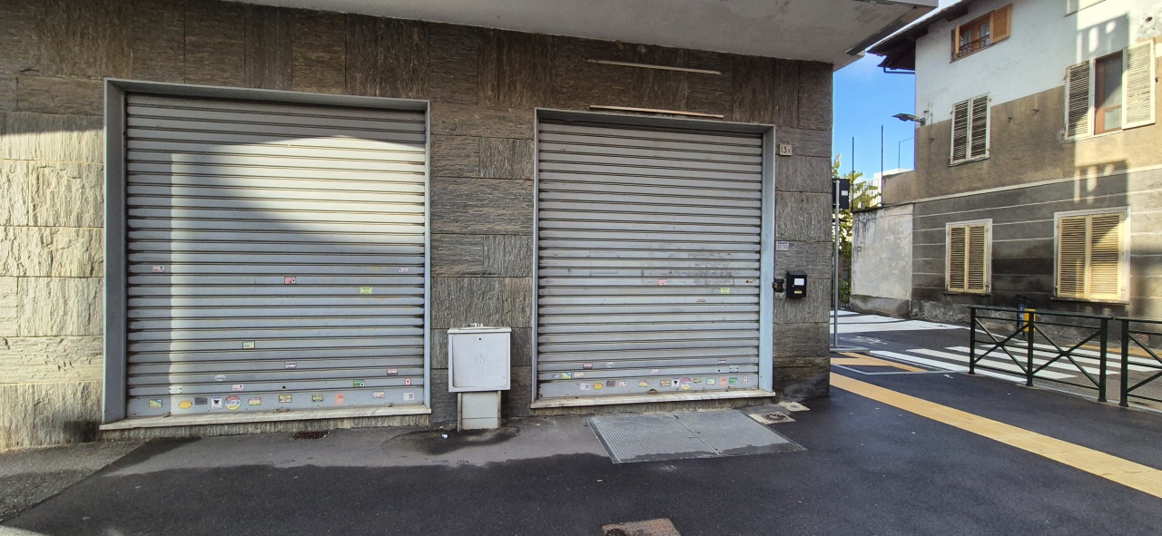 Immagine 3 di Locale commerciale in affitto  in VIA SICCARDI a Chivasso