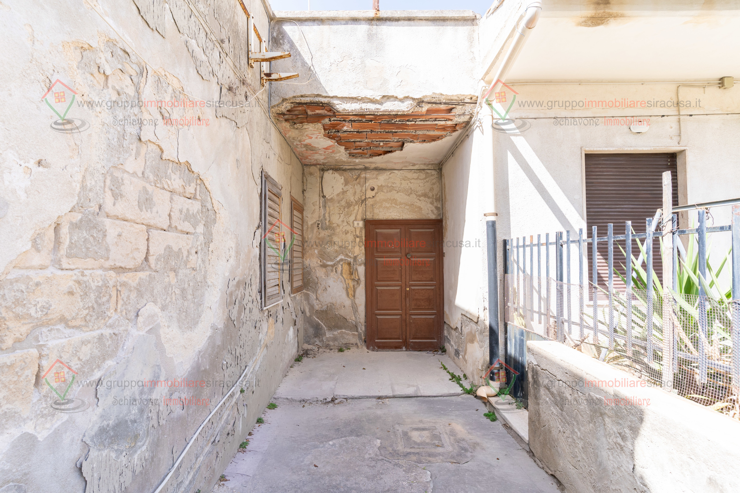 Immagine 4 di Casa indipendente in vendita  a Siracusa