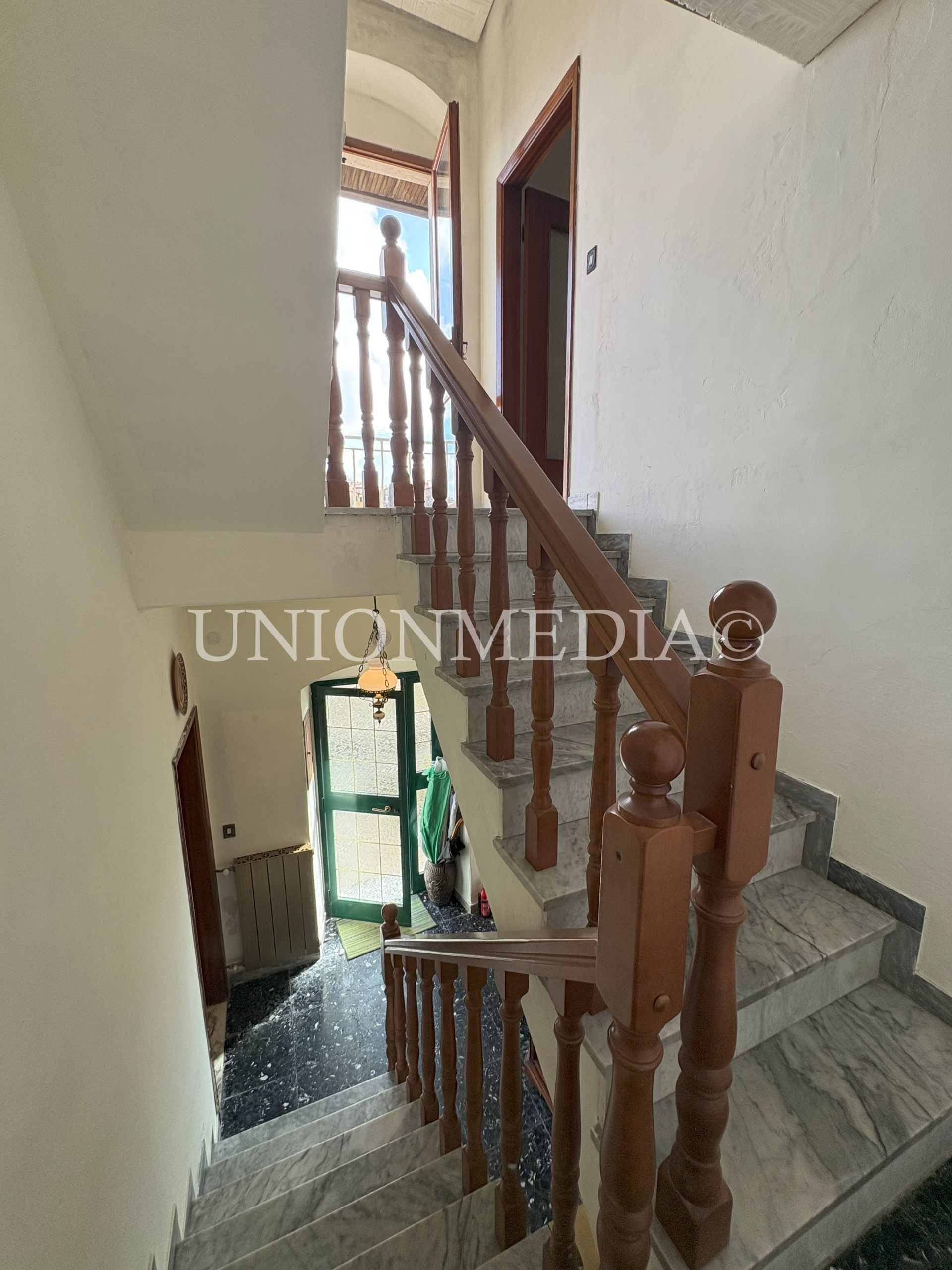 Immagine 12 di Porzione di casa in vendita  in Via Umberto Biancamano 88 a La Spezia