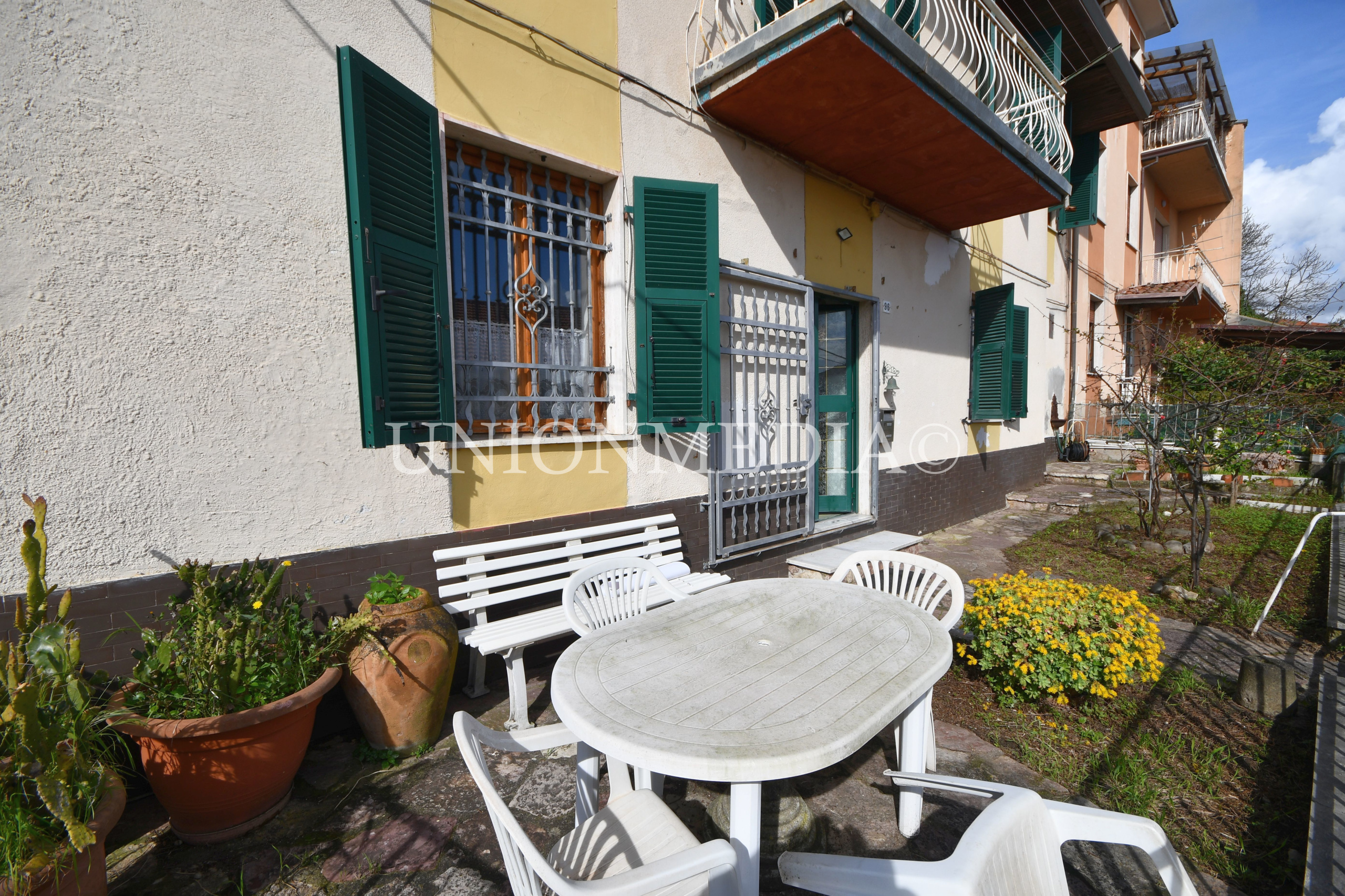 Immagine 8 di Porzione di casa in vendita  in Via Umberto Biancamano 88 a La Spezia