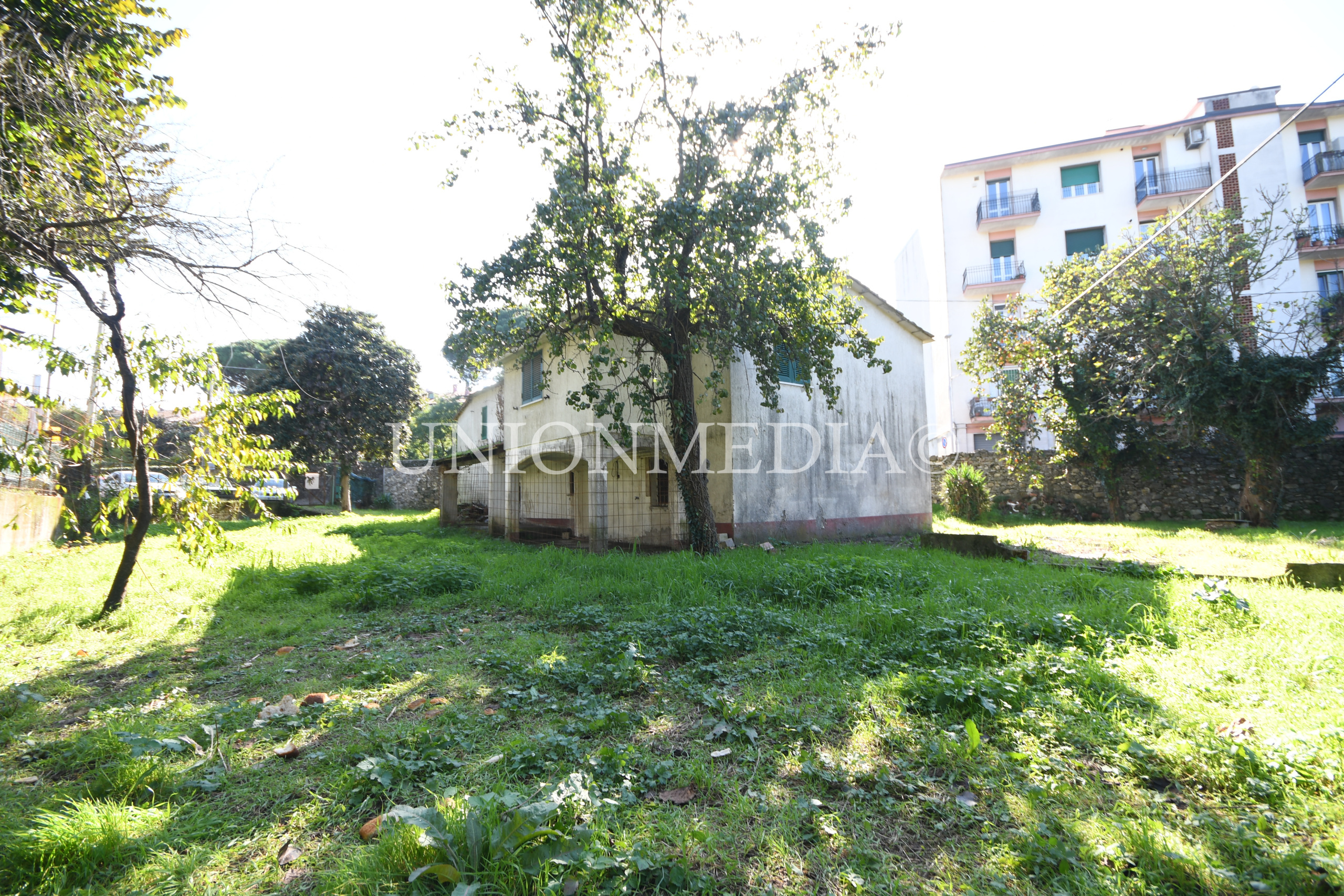 Immagine 6 di Rustico / casale in vendita  in Via Circonvallazione a Sarzana