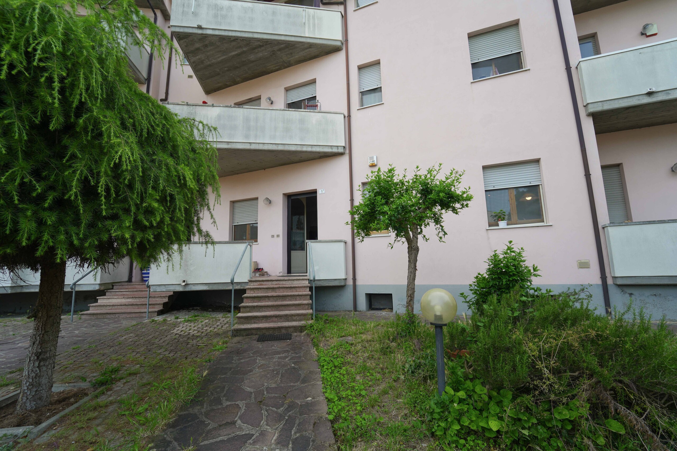 Immagine 19 di Pentalocale in vendita  in Piazza Fratelli Rosselli a Santarcangelo Di Romagna