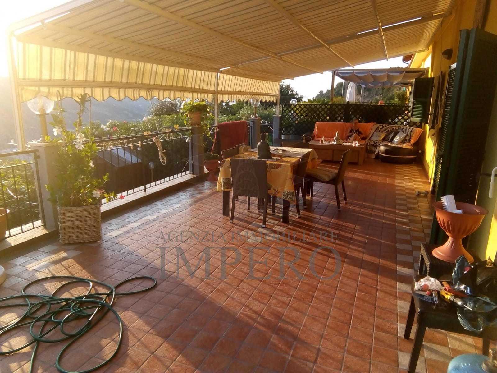 Immagine 23 di Porzione di casa in vendita  in Via Sant'Anna 111 a Ventimiglia