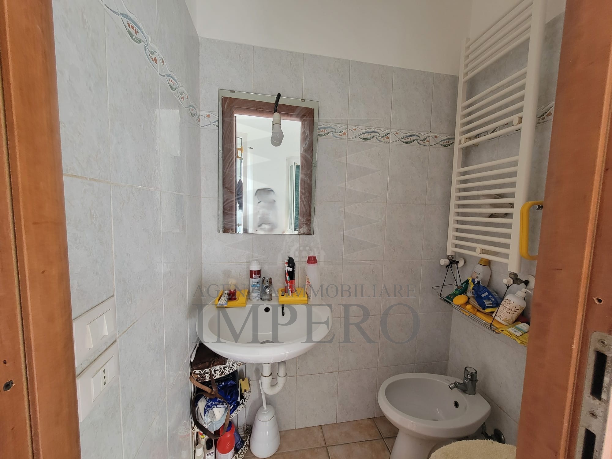 Immagine 21 di Trilocale in vendita  in vicolo orsini 6 a Camporosso