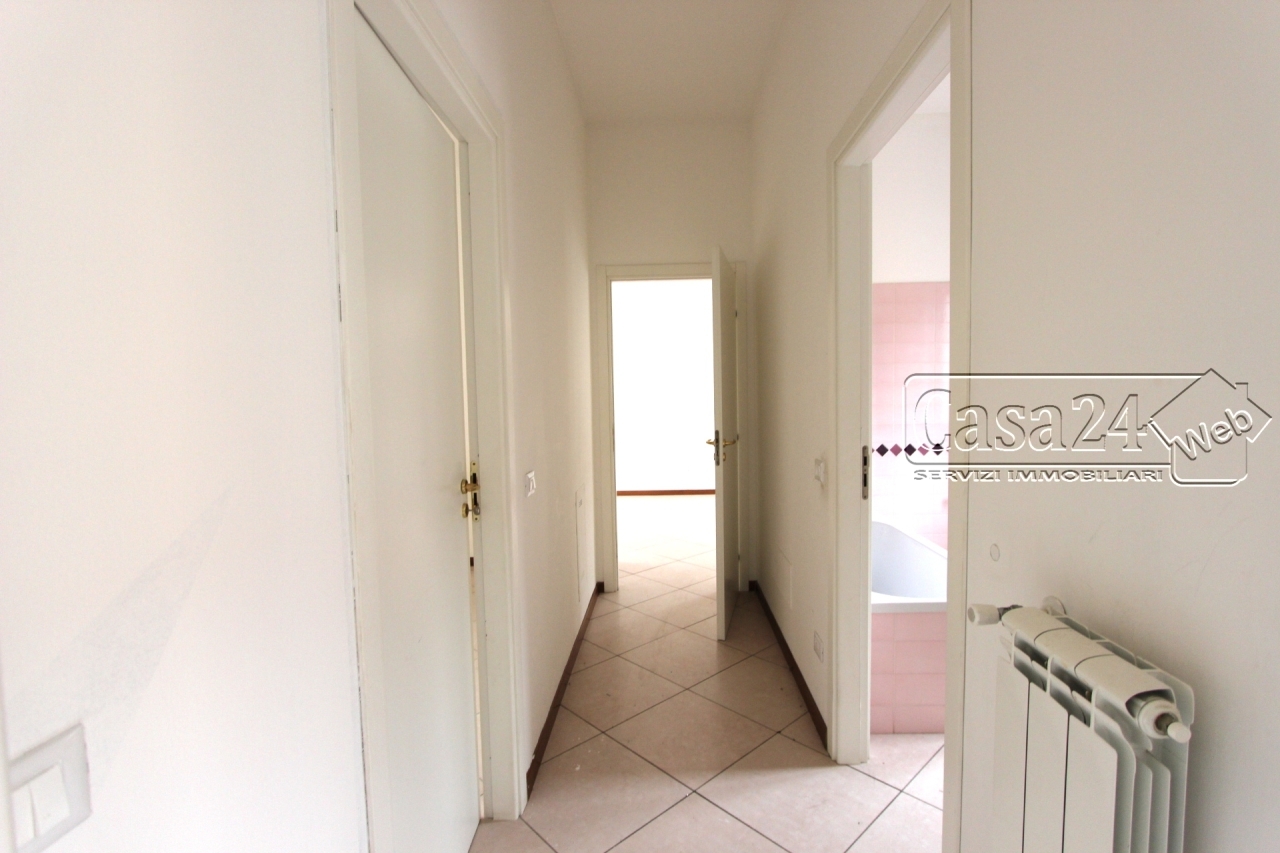 Immagine 8 di Trilocale in affitto  in Viale Villoresi a Nerviano