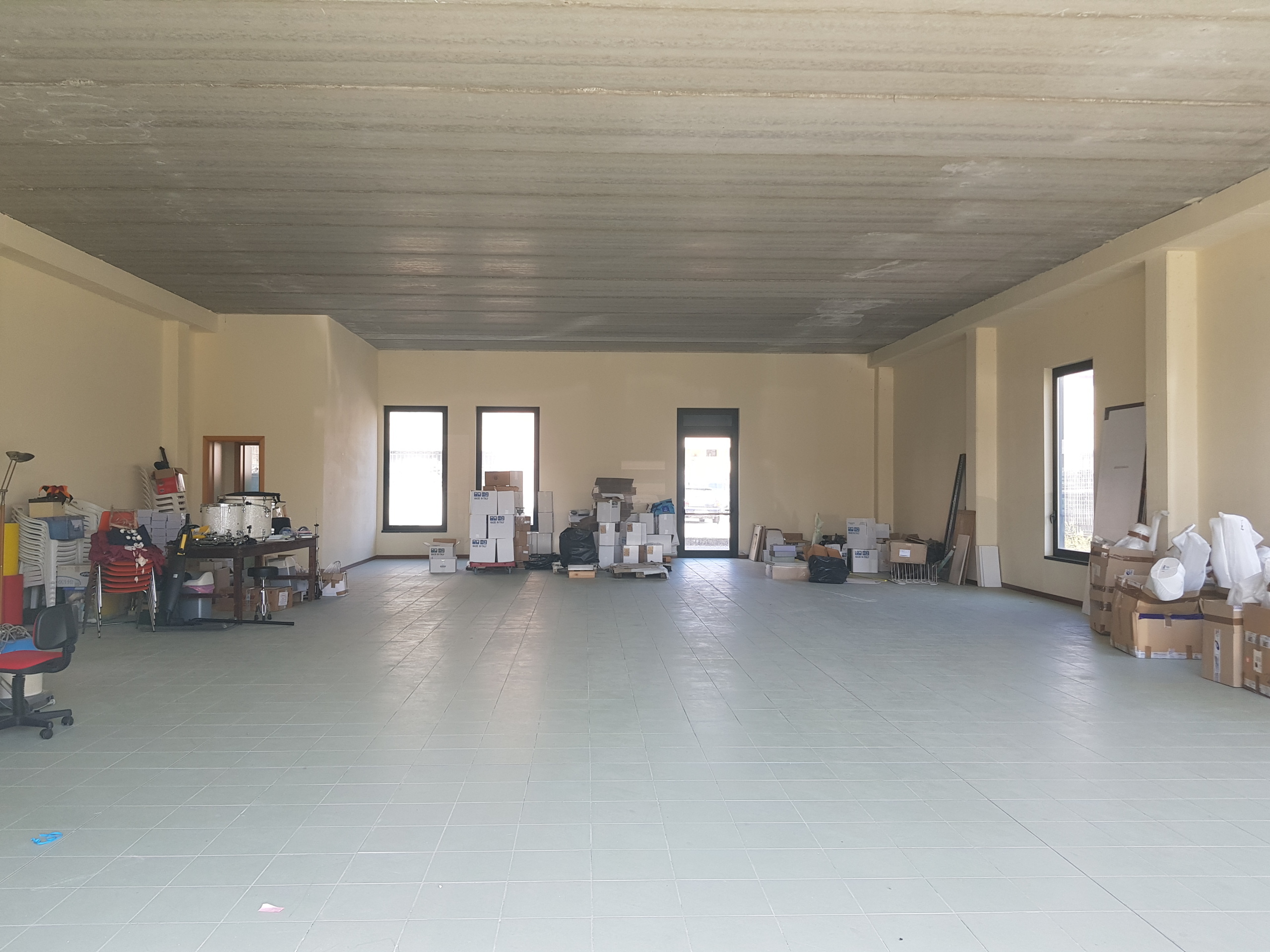 Immagine 4 di Capannone industriale in vendita  in Viale Giacomo Puccini a Lucca