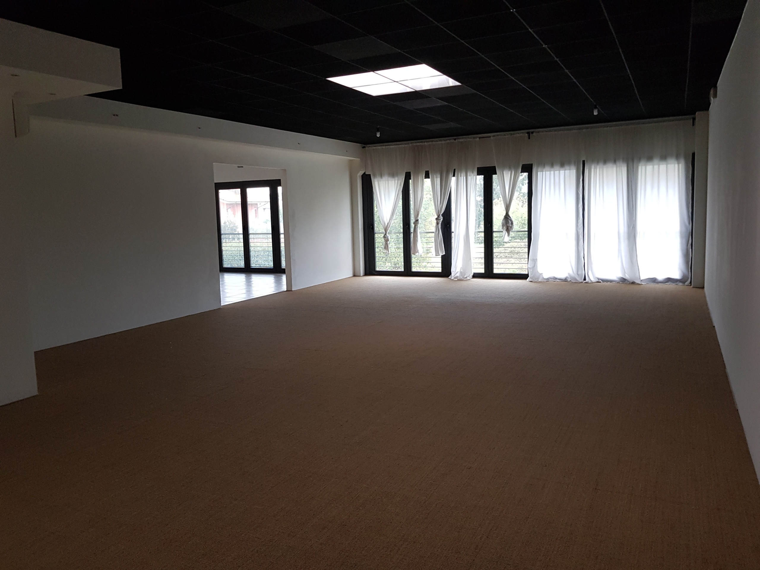 Immagine 3 di Ufficio in vendita  in Via de gasperi a Lucca