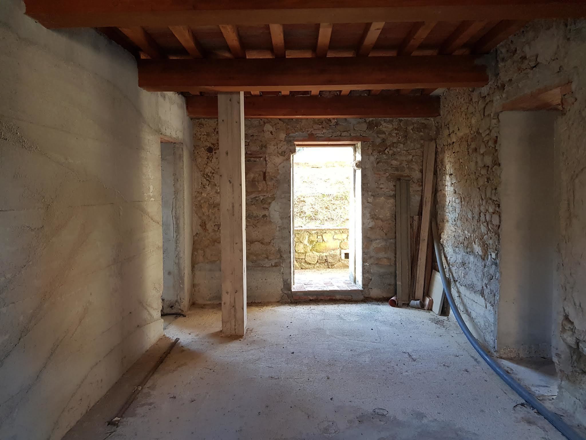 Immagine 13 di Rustico / casale in vendita  in Via di Matraia a Capannori