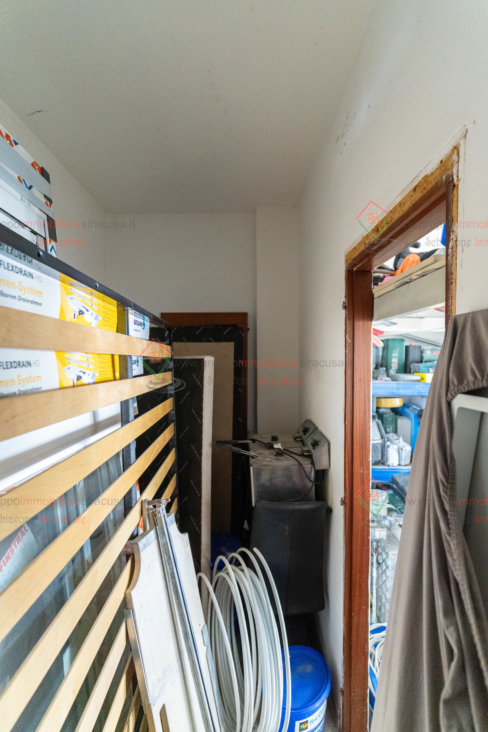 Immagine 7 di Garage in vendita  a Siracusa