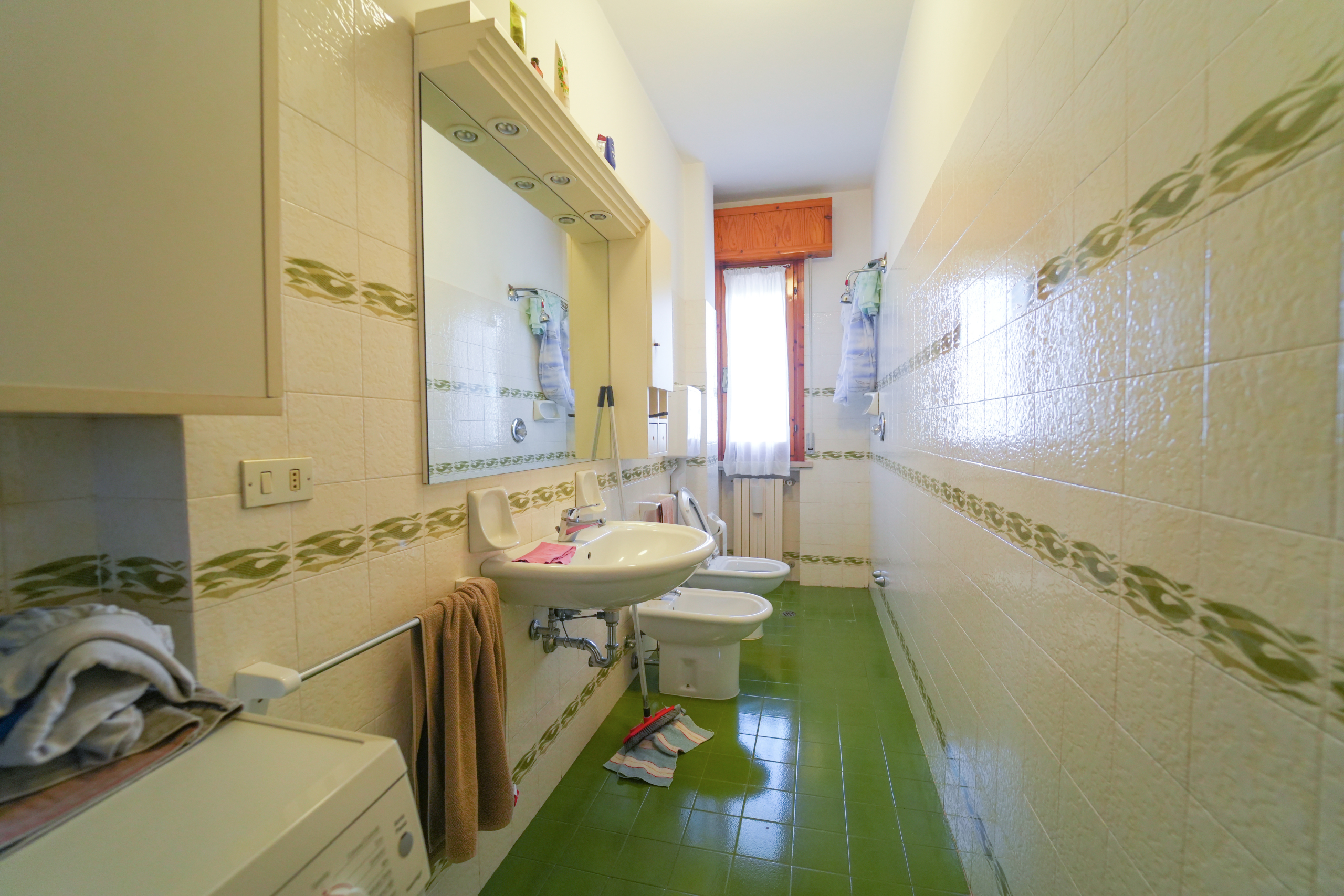 Immagine 39 di Pentalocale in vendita  in Via Busca 115 a Santarcangelo Di Romagna