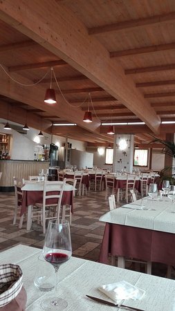 Immagine 3 di Bar / Ristorante in vendita  in Viale Europa 18 a Viareggio