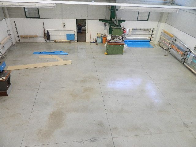 Immagine 10 di Capannone industriale in vendita  in Via Pesciatina a Lucca