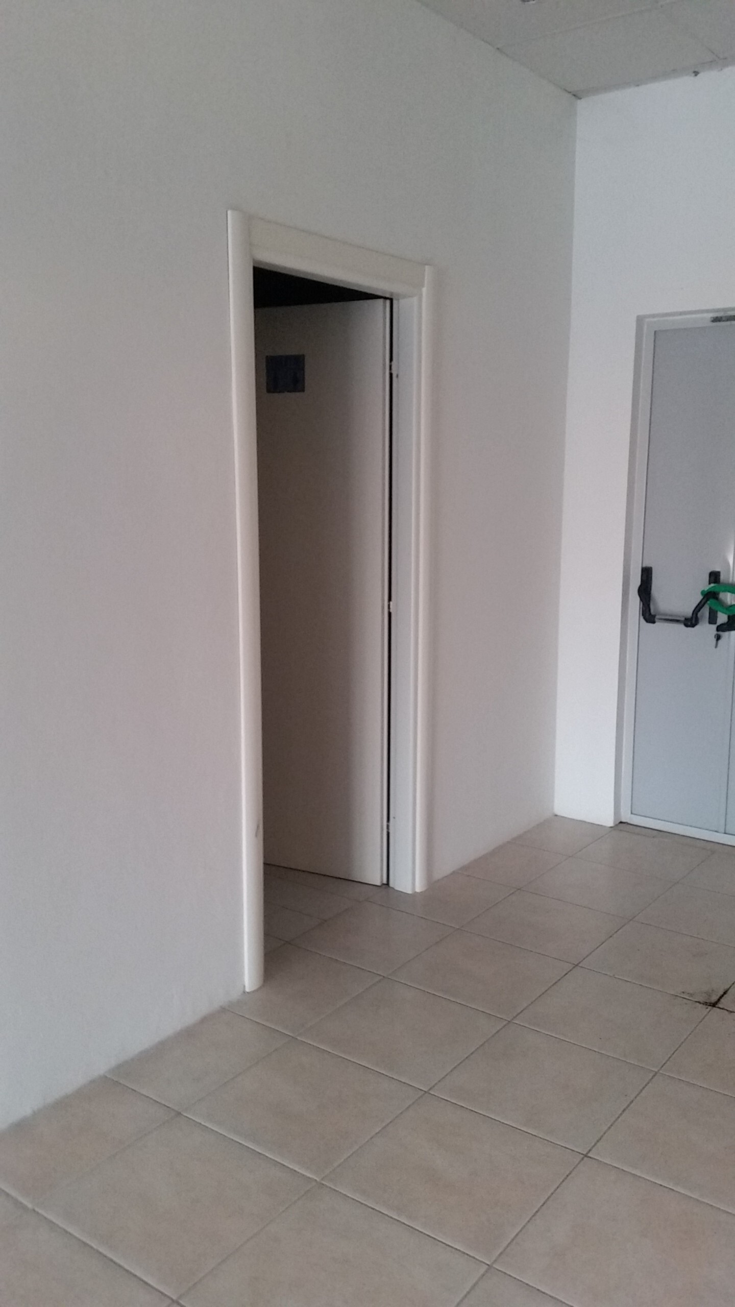 Immagine 7 di Ufficio in vendita  in Via de gasperi a Lucca