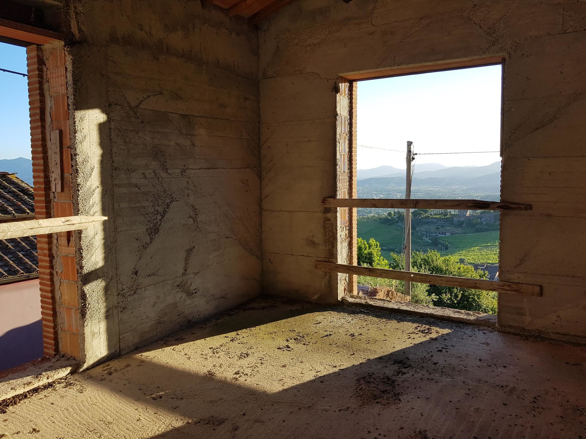 Immagine 14 di Rustico / casale in vendita  in Via di Matraia a Capannori