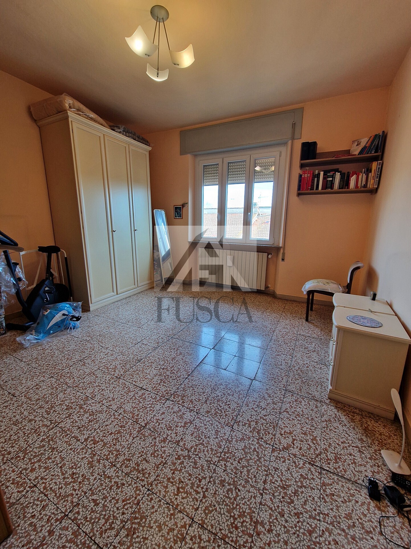 Immagine 11 di Pentalocale in vendita  in via pisana a Lucca