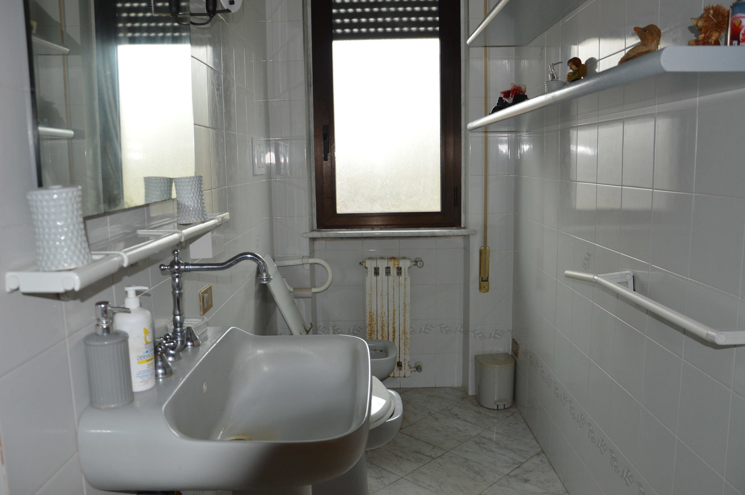 Immagine 20 di Villa in vendita  in Via della Chiesa XXIV a Lucca