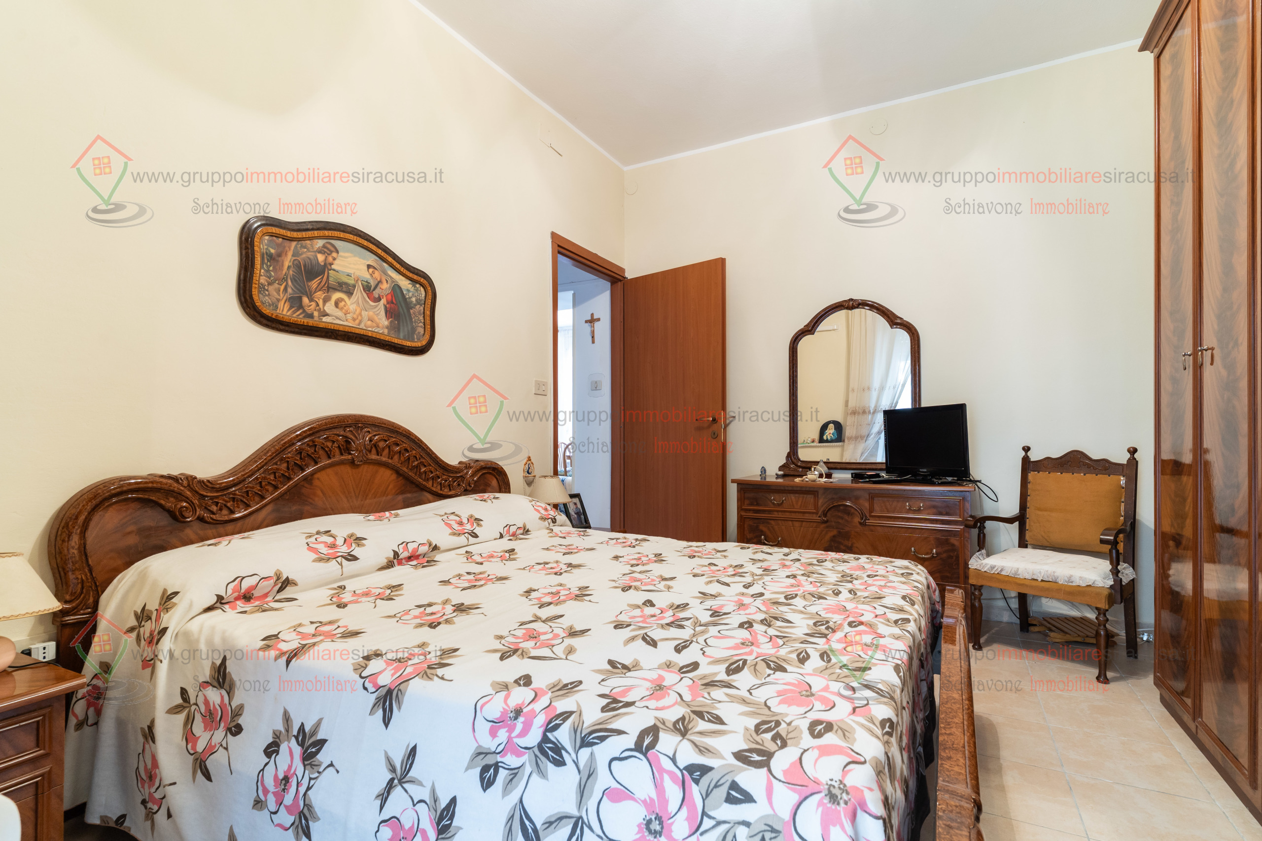 Immagine 12 di Trilocale in vendita  a Siracusa