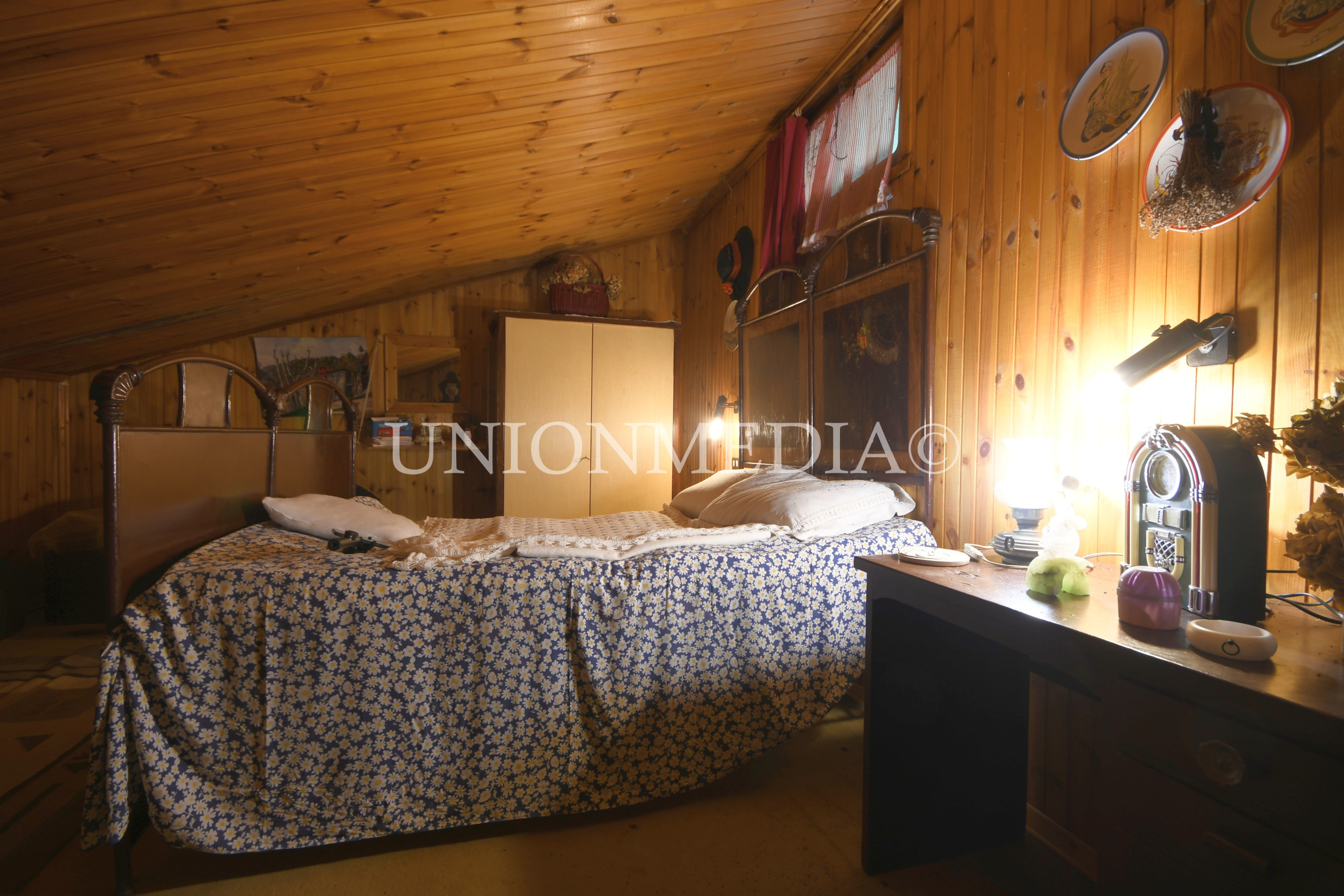 Immagine 23 di Casa indipendente in vendita  a Comano