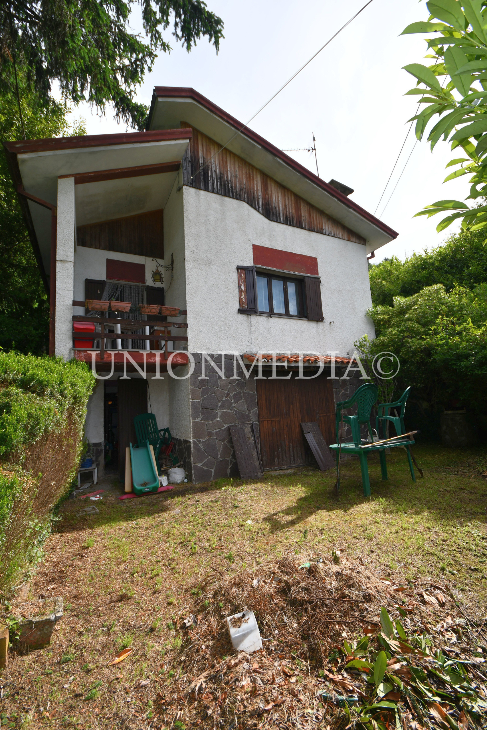 Immagine 4 di Casa indipendente in vendita  a Comano