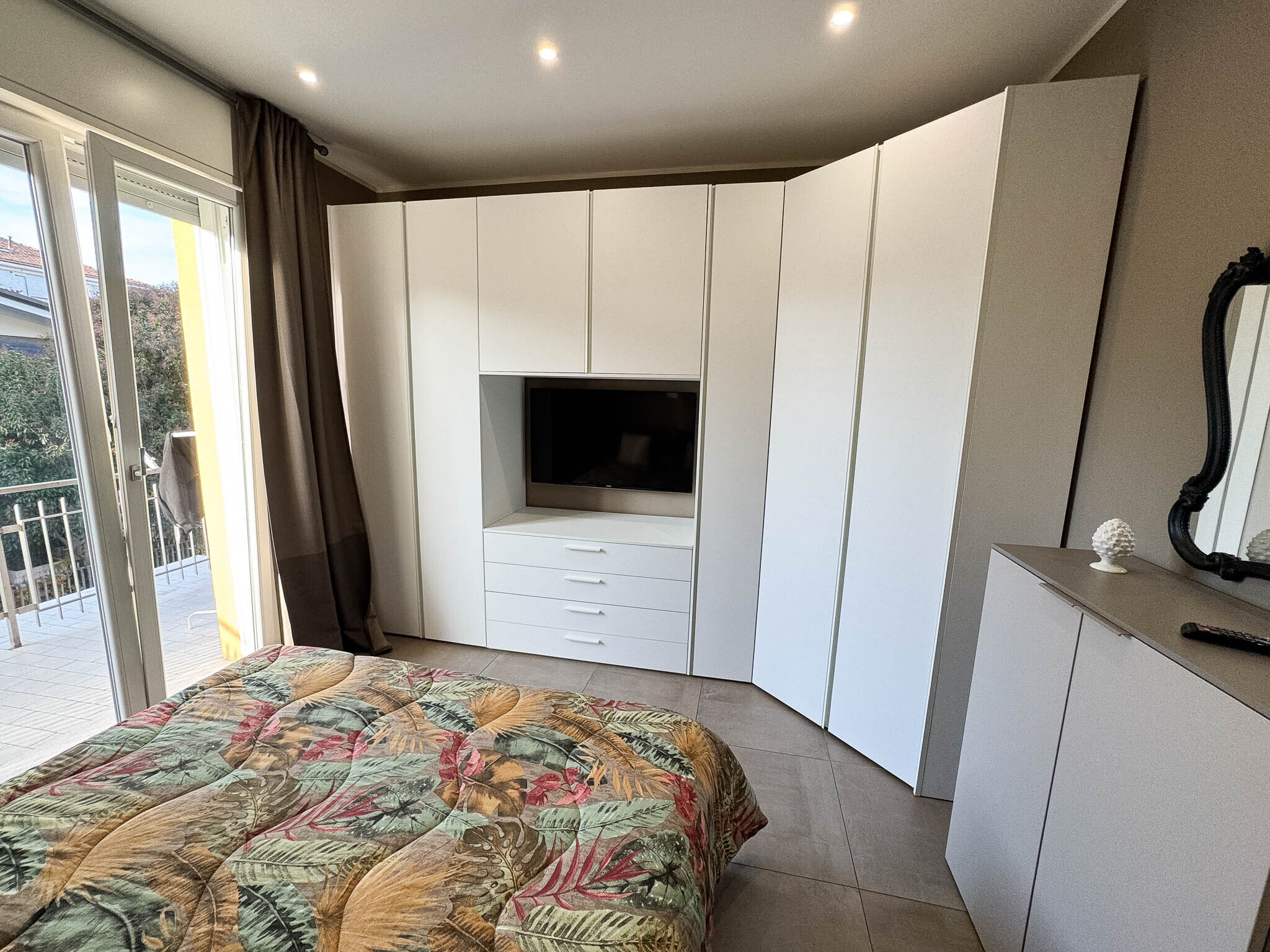 Immagine 16 di Quadrilocale in vendita  in Viale San Gottardo a Rimini