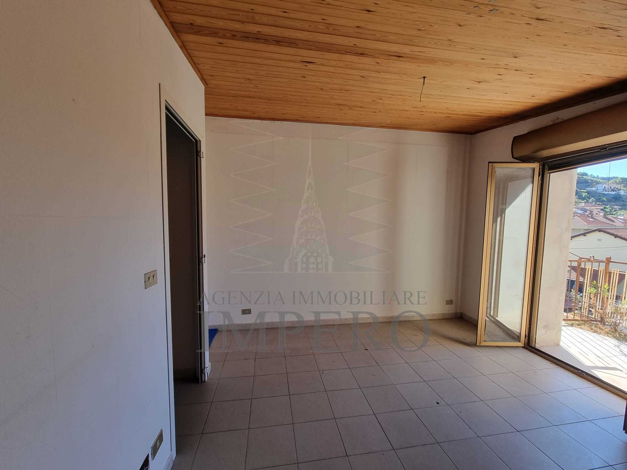 Immagine 26 di Quadrilocale in vendita  in Via Edmondo de Amicis 47 a Ventimiglia