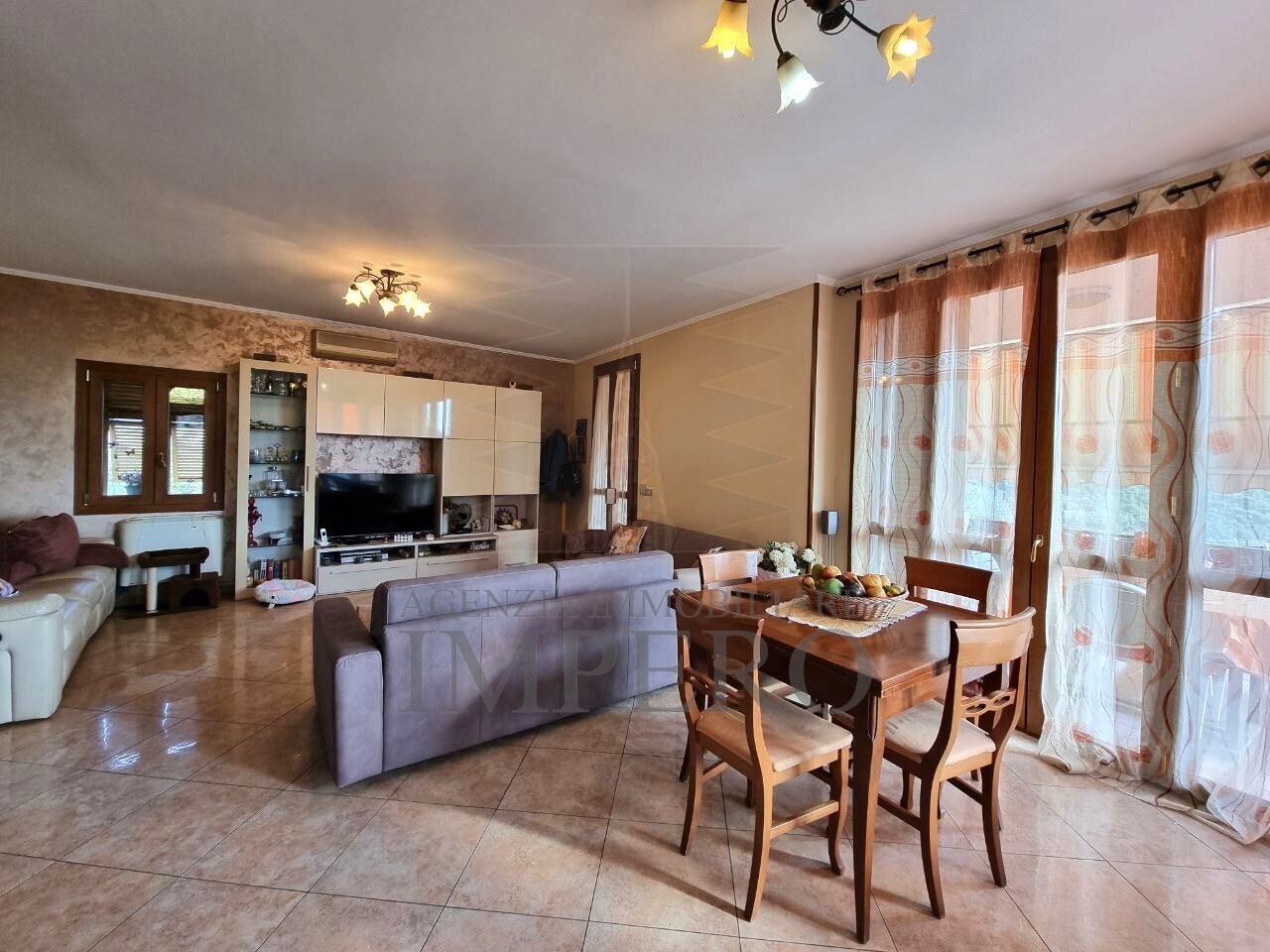 Immagine 8 di Casa indipendente in vendita  in Via Tamagna 25 a Ventimiglia