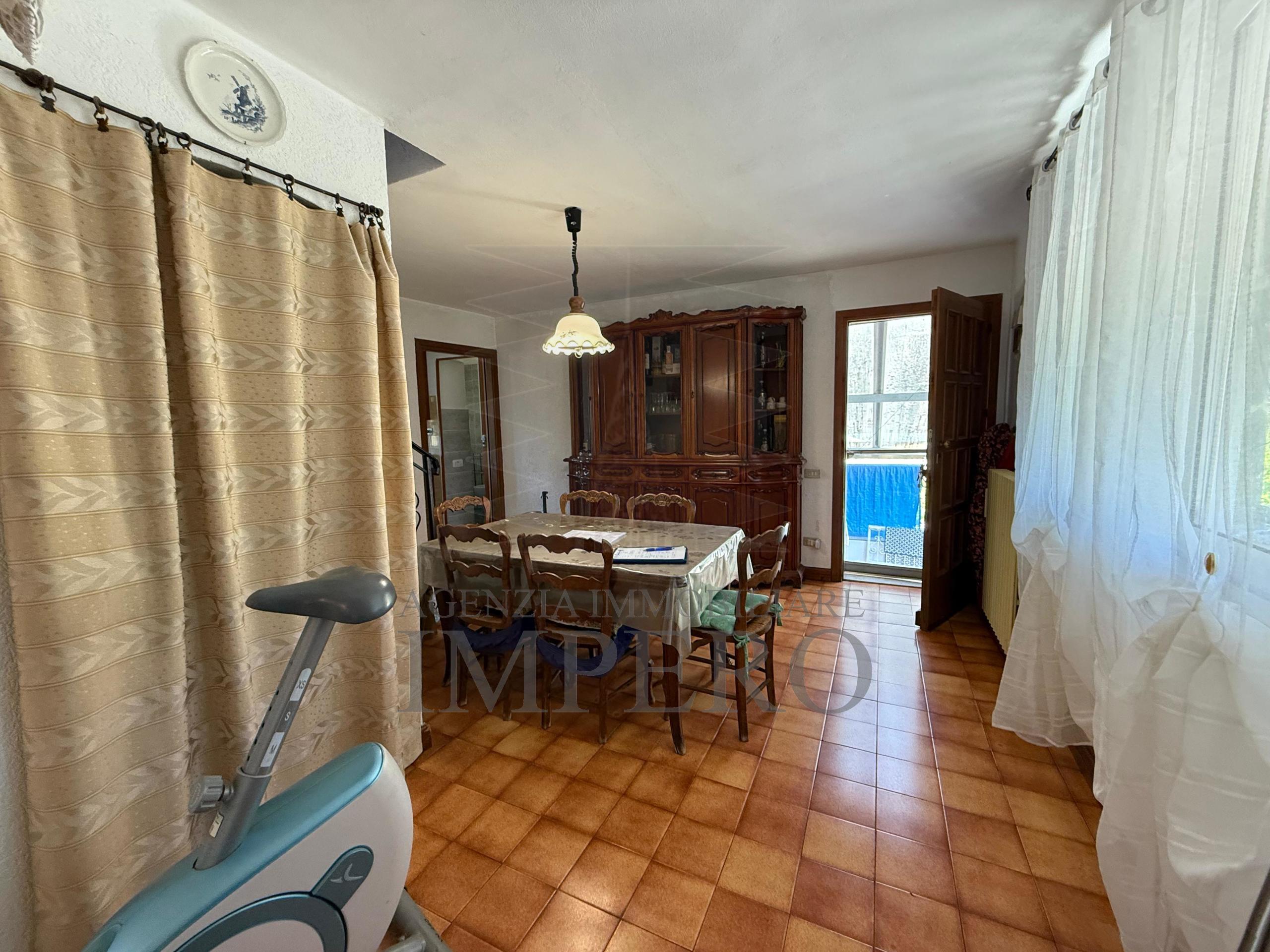 Immagine 6 di Porzione di casa in vendita  in Via Serro Inferiore 15 a Ventimiglia